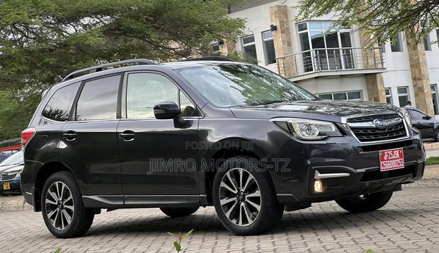 Subaru Forester 2017 Gray