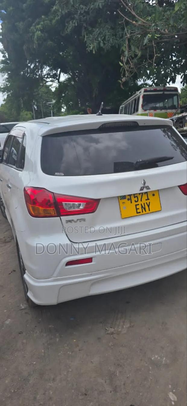 Mitsubishi RVR 2.0 2012 White