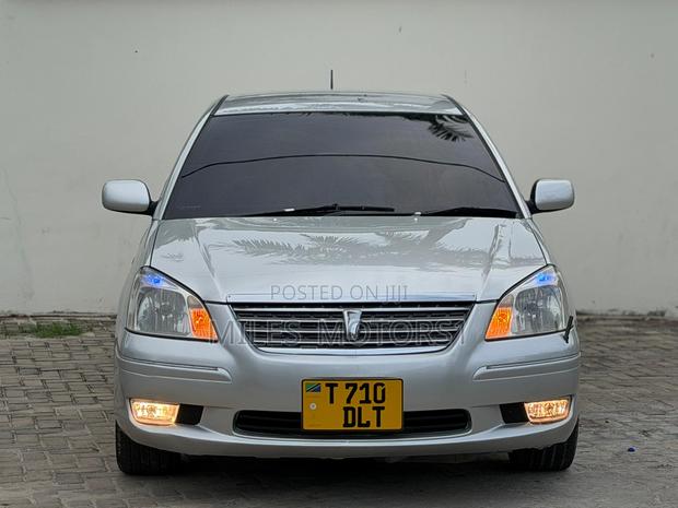 Toyota Premio 2005 Silver