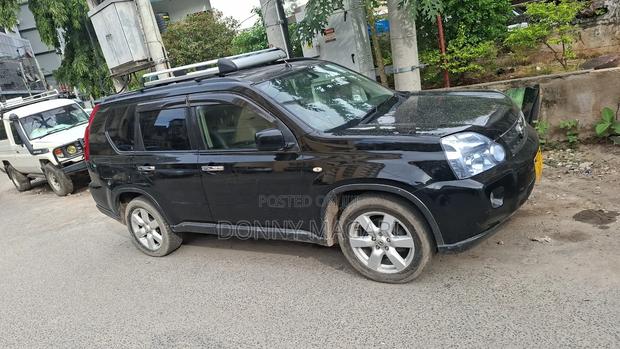 Nissan X-Trail 2.0 Petrol XE 2010 Black