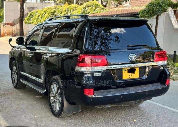 Toyota Land Cruiser 2019 Black