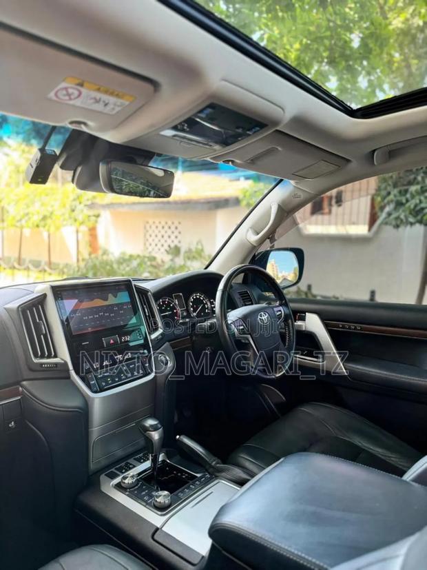 Toyota Land Cruiser 2019 Black