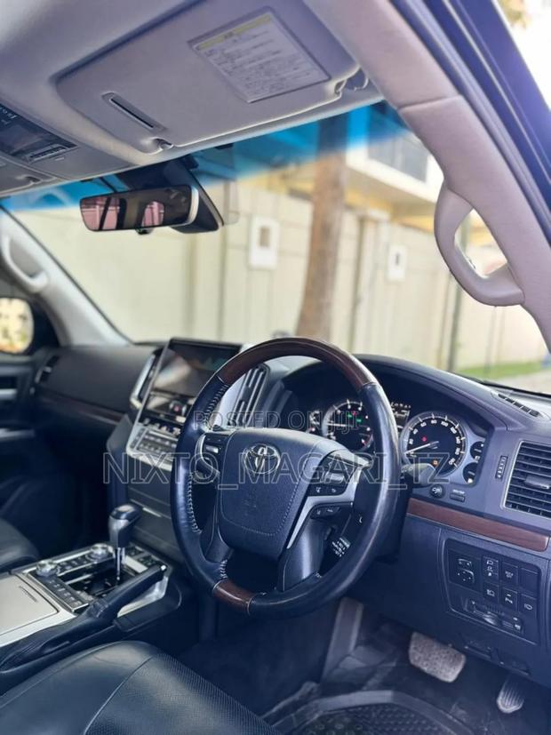Toyota Land Cruiser 2019 Black