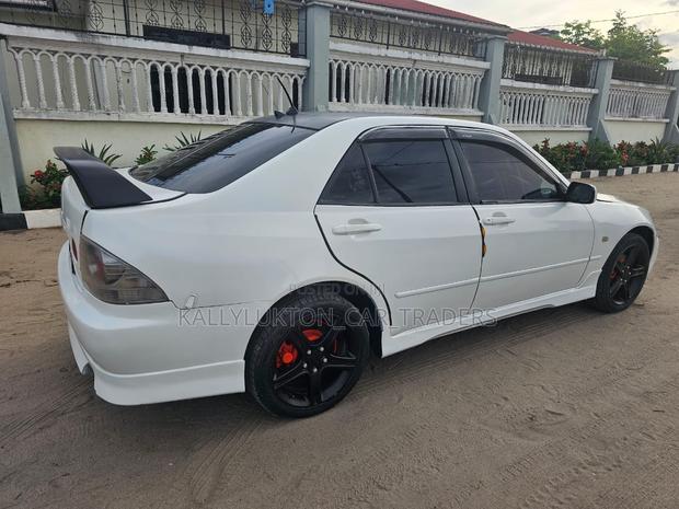 Toyota Altezza 2004 White