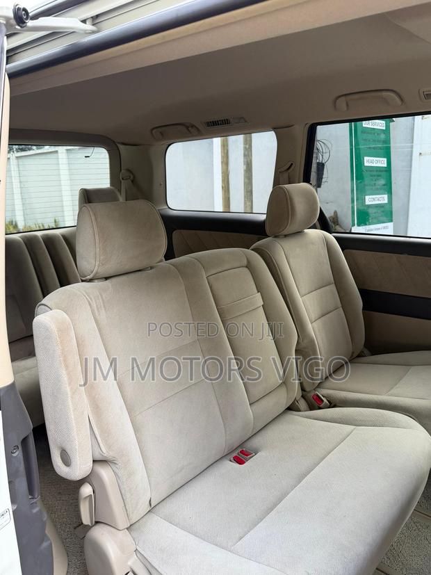 Toyota Alphard 2006 Pearl
