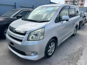 Toyota Noah 2009 Silver for sale