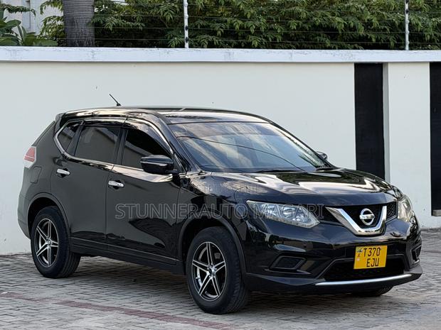 Nissan X-Trail 2015 Black