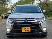 Mitsubishi Outlander 2015 White for sale