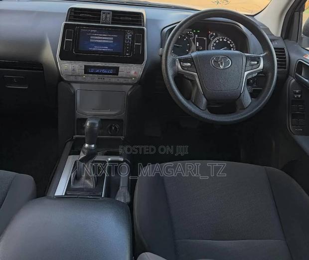 Toyota Land Cruiser Prado 2021 White