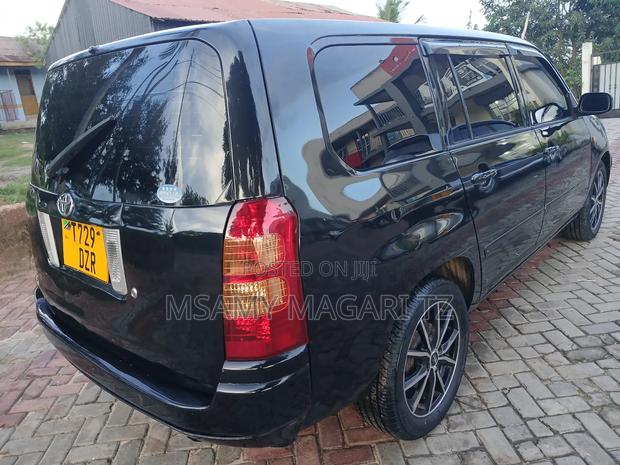 Toyota Succeed 2003 Black