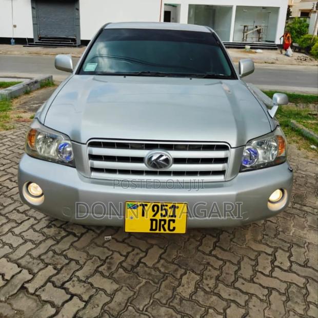 Toyota Kluger 2004 Silver
