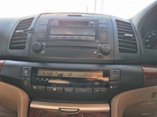 Toyota Premio 2005 Silver