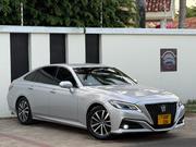 Toyota Crown 2018 Silver for sale