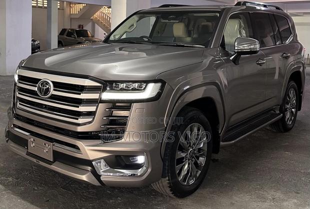 Toyota Land Cruiser 2025 Gray