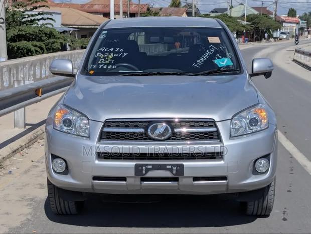 Toyota RAV4 2.0 VVT-i 2008 Silver