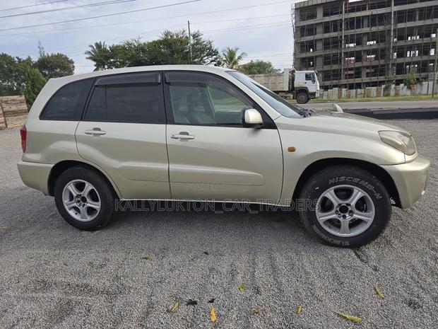 Toyota RAV4 2005 Silver