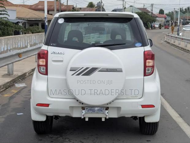Toyota Rush 1.5 AWD 2006 White