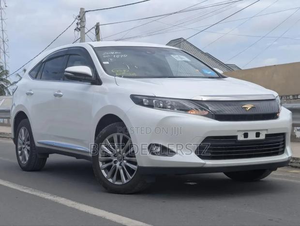Toyota Harrier 2.5 Hybrid 4WD 2016 White