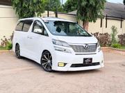 Toyota Vellfire 2010 White for sale