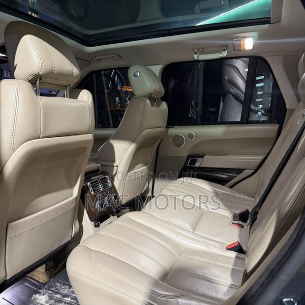 Land Rover Range Rover Vogue 2015 Green
