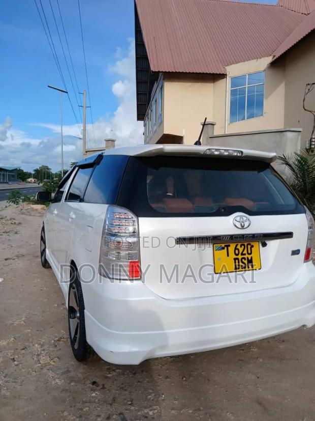 Toyota Wish 2004 White