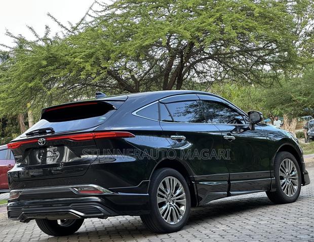 Toyota Harrier 2021 Black