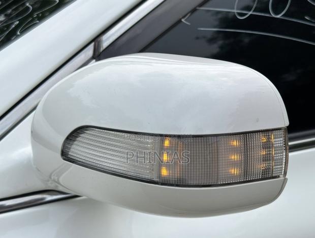 Toyota Crown 2007 White