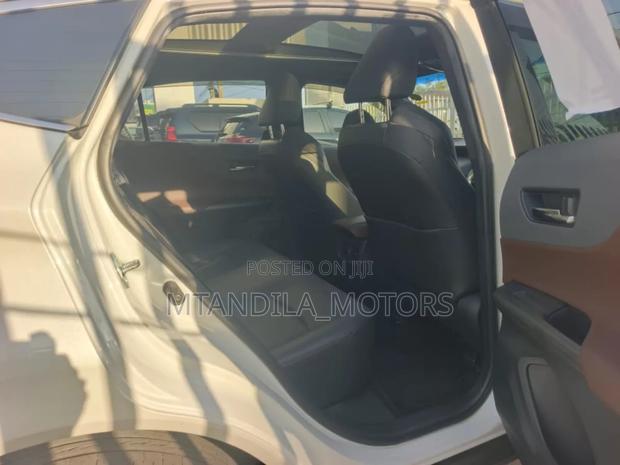 Toyota Harrier 2.5 Hybrid GR Sport 2020 White
