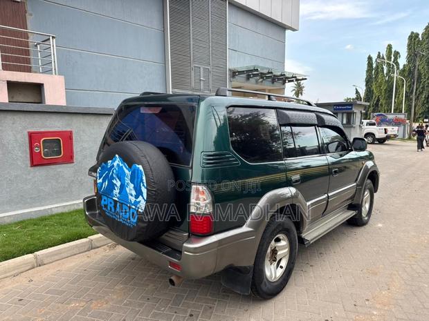 Toyota Land Cruiser Prado 1999 Green