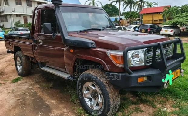Toyota Land Cruiser 2003 Maroon