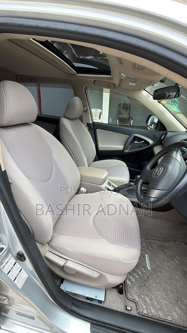 Toyota Vanguard 2008 Silver