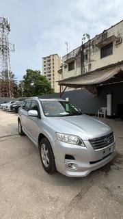 Toyota Vanguard 2008 Silver for sale