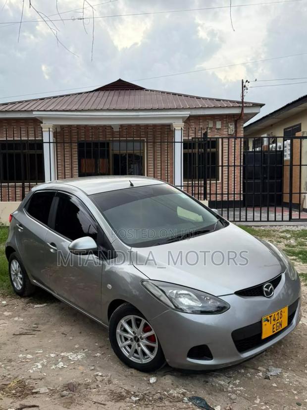 Mazda Demio 2011 Gray