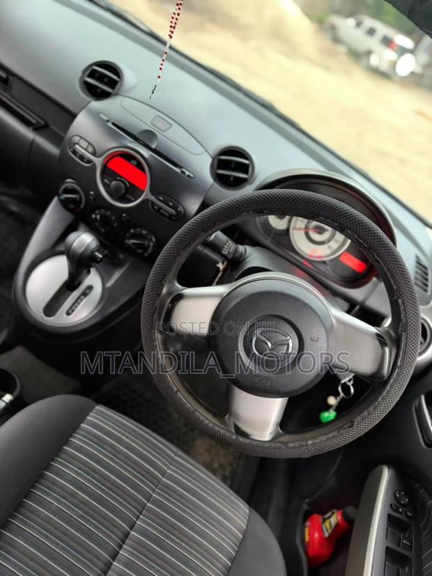 Mazda Demio 2011 Gray