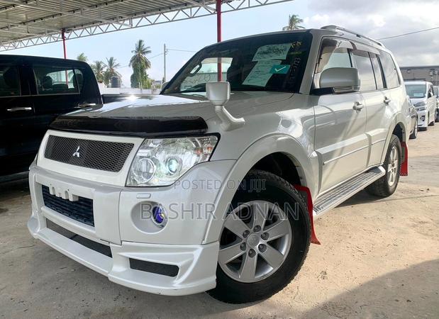 Mitsubishi Pajero 2007 White