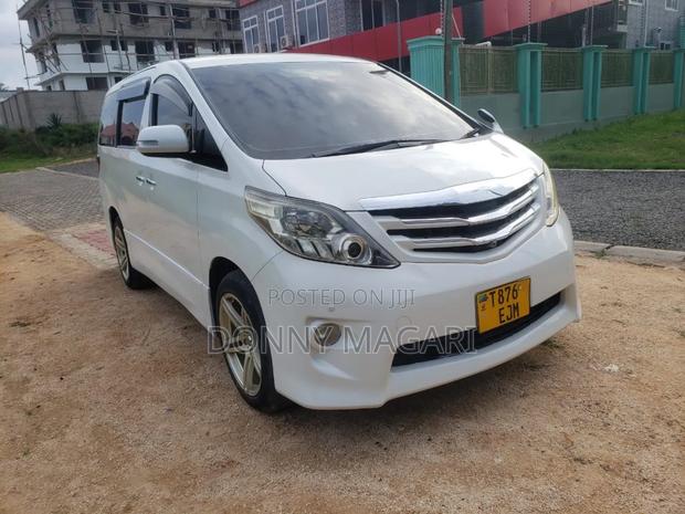 Toyota Alphard 2008 White