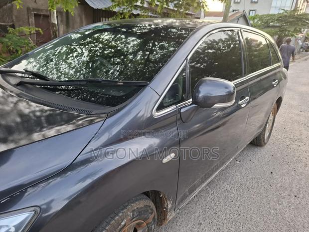 Toyota Mark X Zio 2.4 AWD (6 seater) 2008 Gray