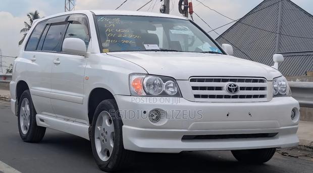 Toyota Kluger 2005 White