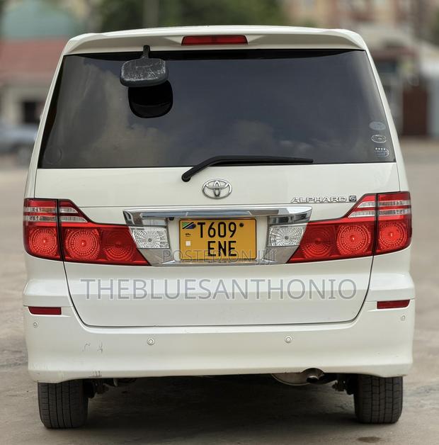 Toyota Alphard 2006 White