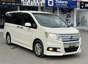 Honda Stepwgn 2014 Pearl for sale