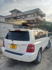 Toyota Kluger 2005 White for sale