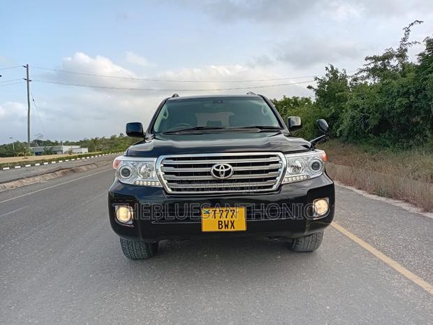 Toyota Land Cruiser 2009 Black