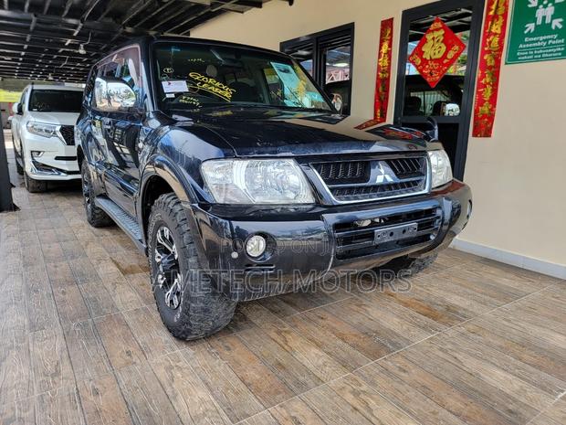 Mitsubishi Pajero 2005 Black