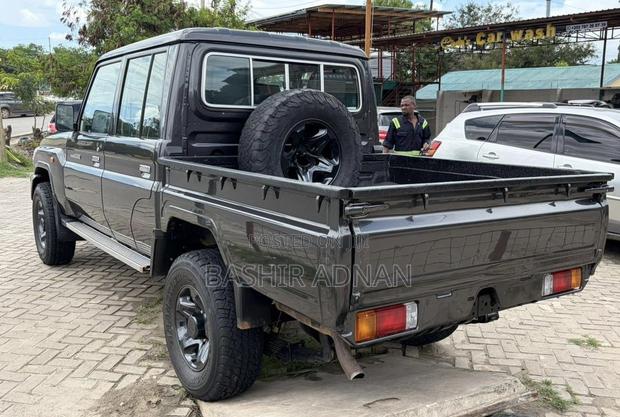 Toyota Land Cruiser 79 Series 2022 Gray