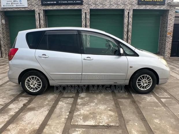 Toyota Corolla Spacio 2003 Silver