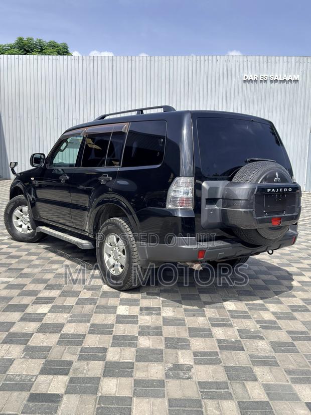 Mitsubishi Pajero 2008 Black