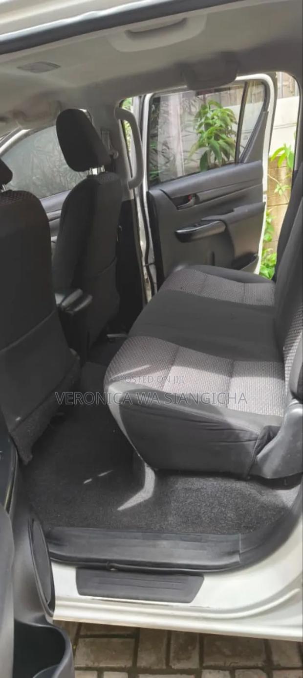 Toyota Hilux 2016 White