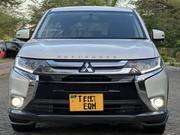 Mitsubishi Outlander 2010 White for sale