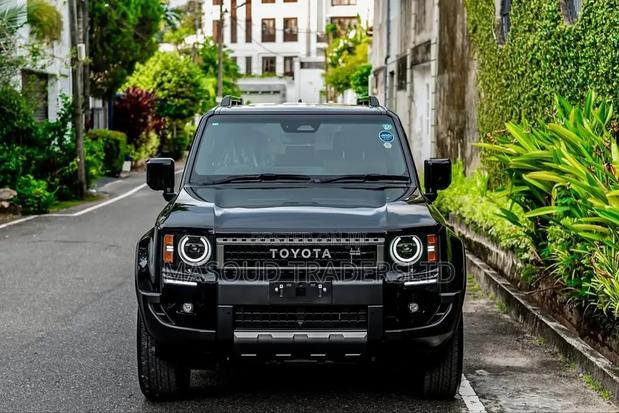 Toyota Land Cruiser Prado 2.4 Petrol 2025 Black