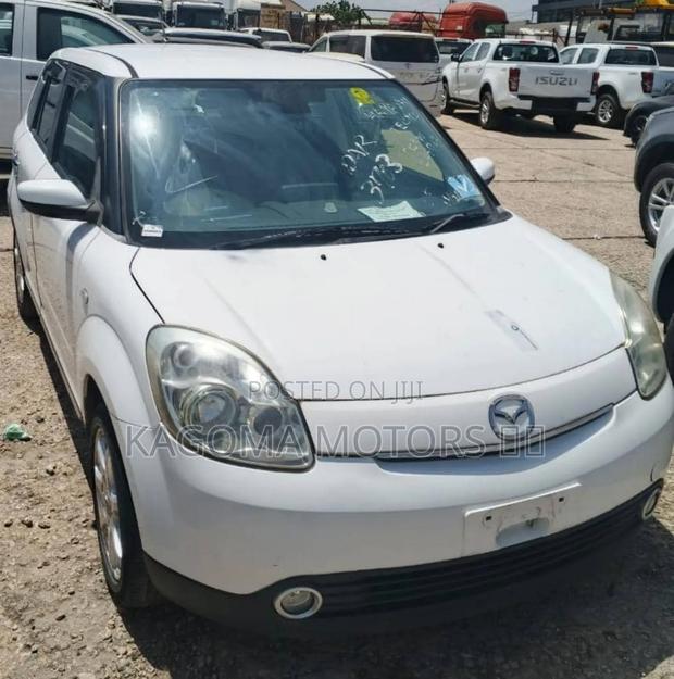 Mazda Verisa 2005 White